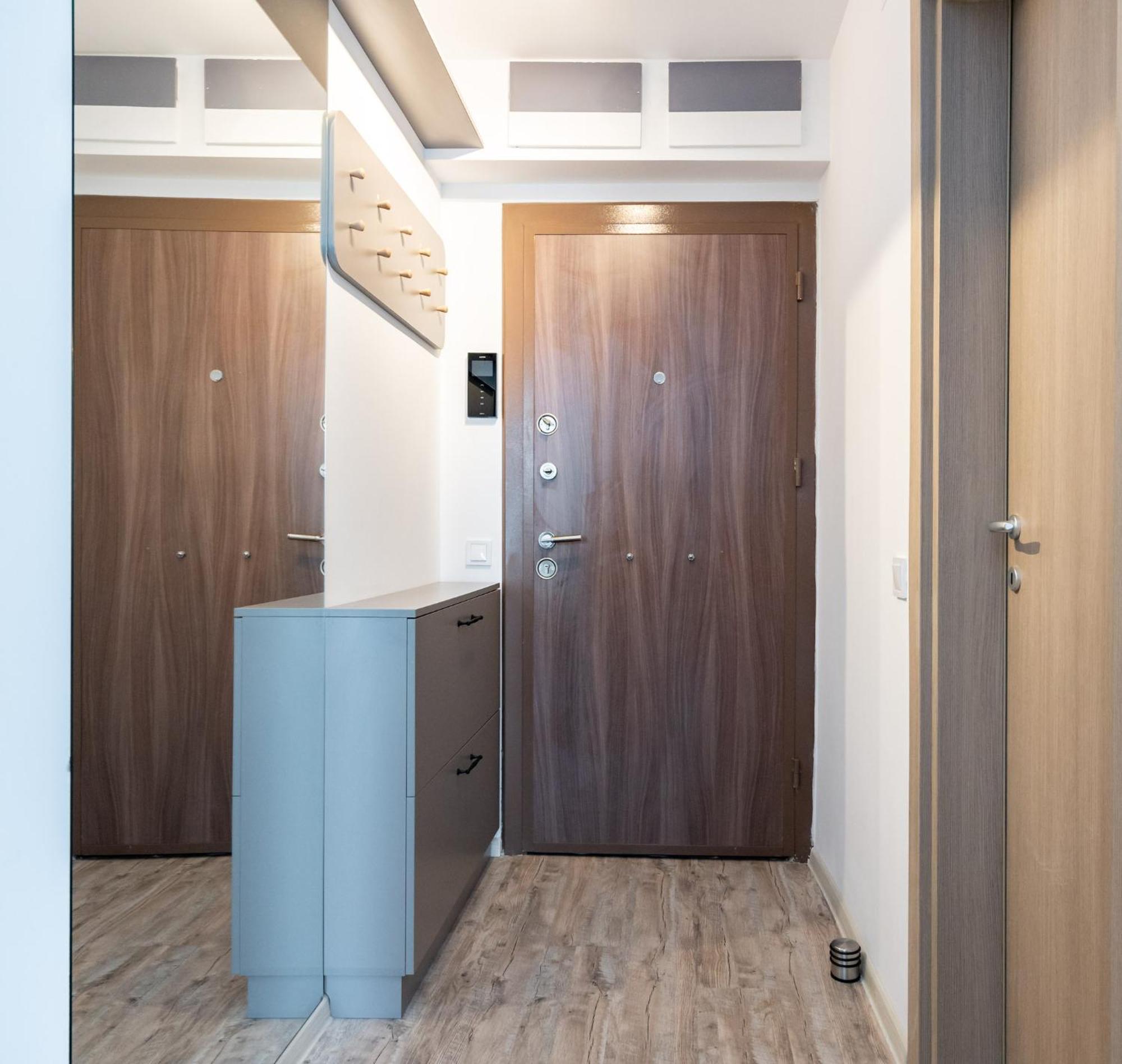 Classy Sassy - Elegant Escape In Timpuri Noi Boekarest Buitenkant foto